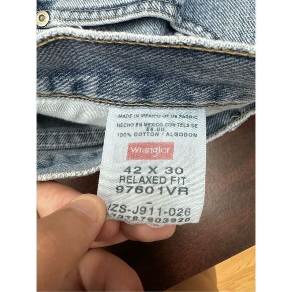 Wrangler Mens Denim Relaxed Fit Jeans Size 42x30 - Picture 7 of 7